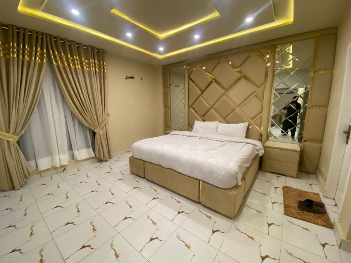 Luxe Suites Bahria Town Lahaur Zewnętrze zdjęcie