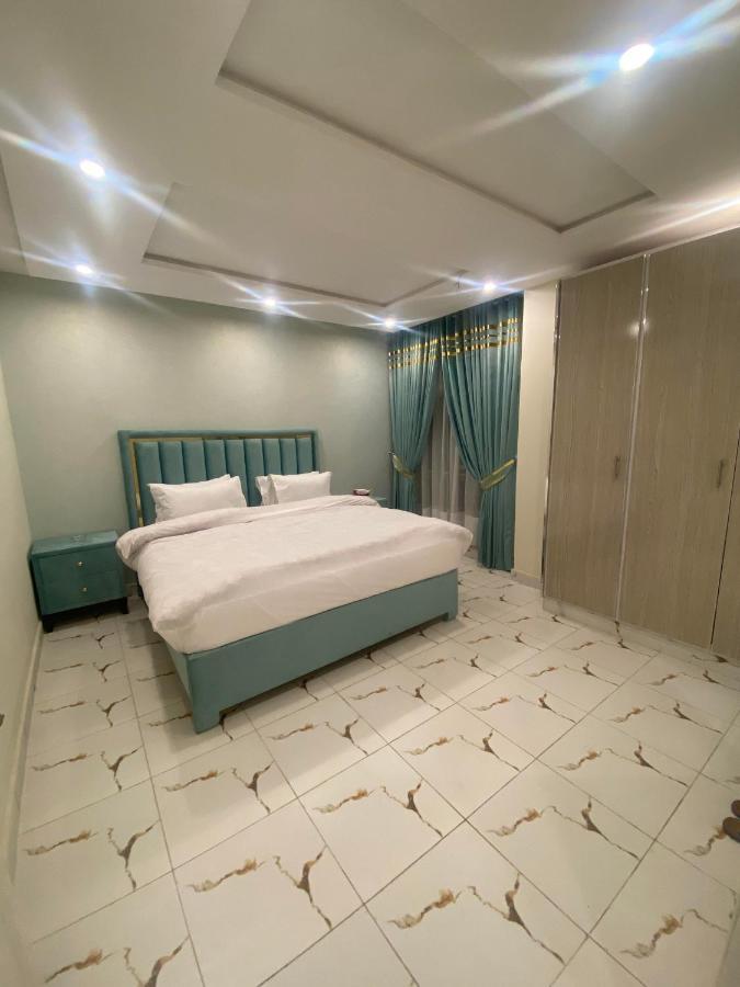 Luxe Suites Bahria Town Lahaur Zewnętrze zdjęcie
