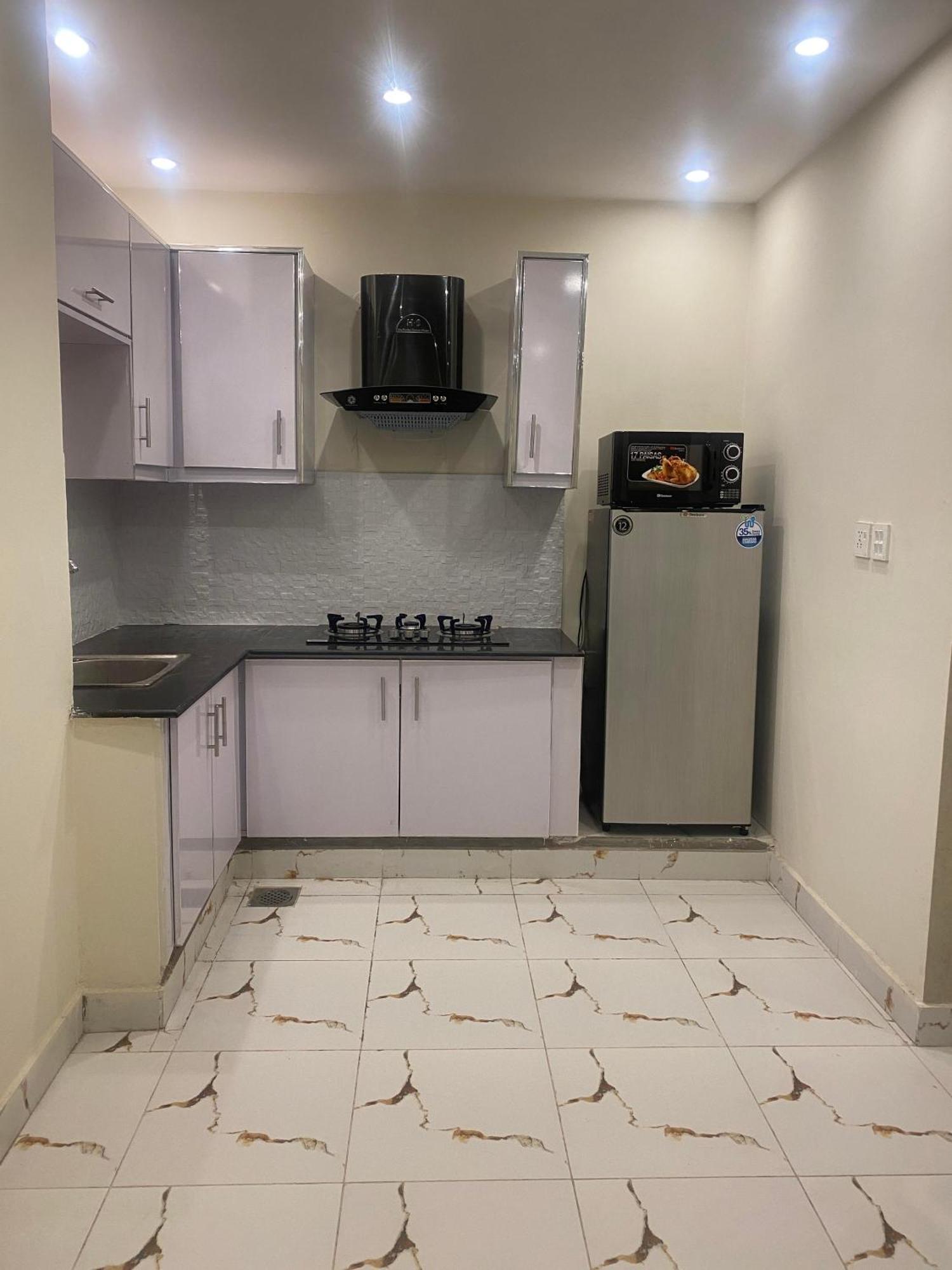 Luxe Suites Bahria Town Lahaur Zewnętrze zdjęcie